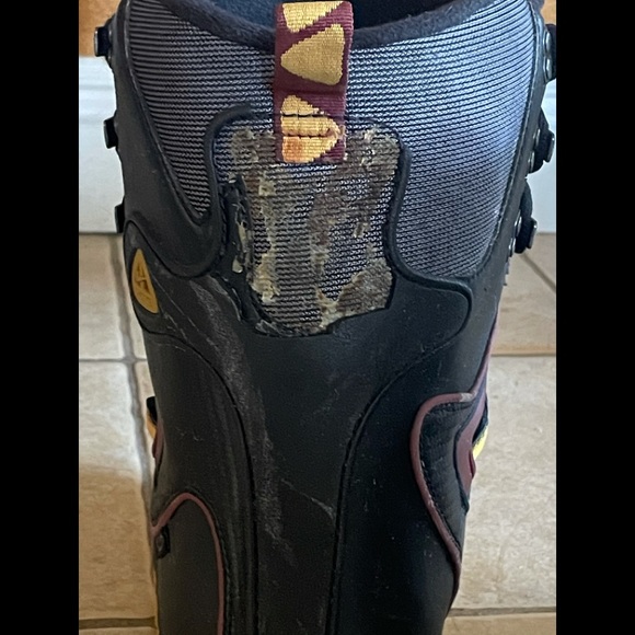 Nike Snowboard Boots - Picture 5 of 8